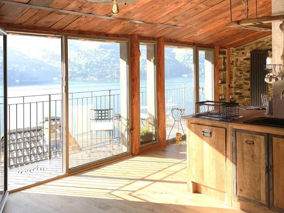 Romantic Home Stone With Amazing View Lake Of Como And Oleandra Laglio Exteriér fotografie
